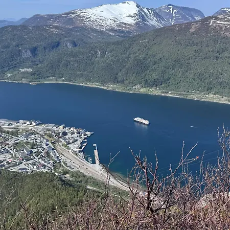 Utsikten Eggen Gjestgiverier Åndalsnes