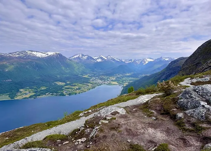 Pensionat Utsikten Eggen *
