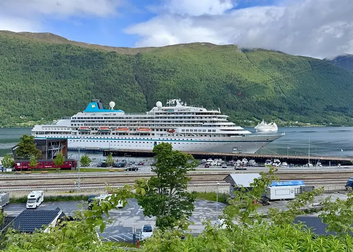 Pensionat Utsikten Eggen Åndalsnes