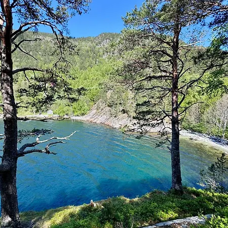 Πανσιόν Utsikten Eggen Åndalsnes