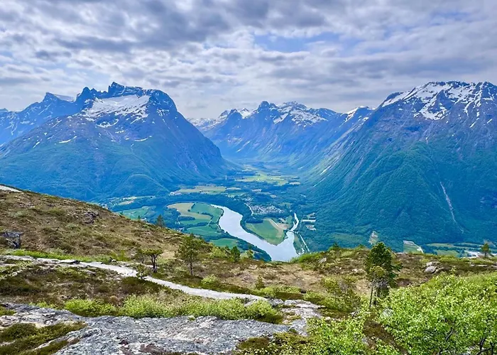 Utsikten Eggen Gasthof *